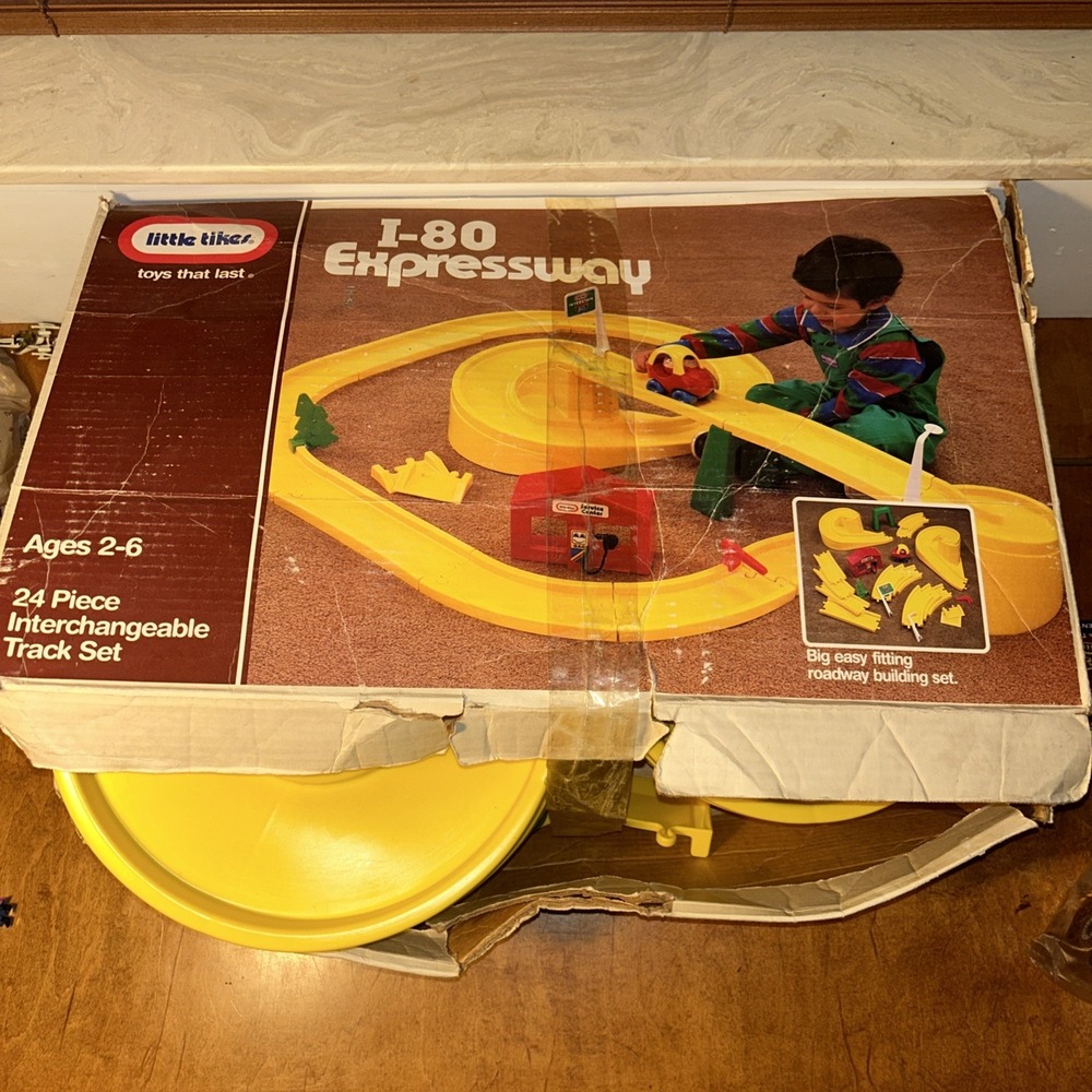 LITTLE TIKES I-80 Expressway Turnpike Roadway Railroad Set Complete WITH BOX